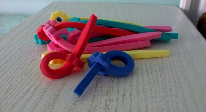 Зачіски на ніч: як можна зробити укладку на вологе і сухе волосся для обсягу з ранку самій собі? Як красиво і легко укласти волосся на ніч?