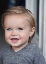 Зачіски набік для хлопчиків (37 фото): як зробити стрижку з чубком і проділом для підлітків? Зачіски на довге волосся з зачесом