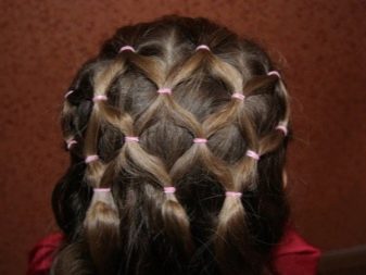 Зачіски в школу з короткого волосся: легкі і красиві зачіски в школу для дівчат з каре. Як зробити просту шкільну зачіску для дівчаток 10 і 12 років за 5 хвилин?