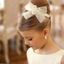 Зачіски з бантами для дівчаток (35 фото): робимо дитячі зачіски з двома бантиками дітям з довгими і короткими волоссям