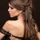 зачіски З начосом (70 фото): укладання з начосом на маківці на середніх, довгих або коротких волоссі? Вечірні зачіски з начосом тому