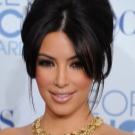 зачіски З начосом (70 фото): укладання з начосом на маківці на середніх, довгих або коротких волоссі? Вечірні зачіски з начосом тому