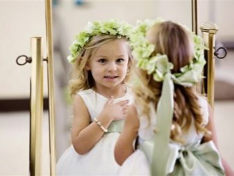 Зачіски з обідком для дівчаток (51 фото): як зробити красиву дитячу зачіску з обідком з квітів покроково? Особливості та поради по виконанню