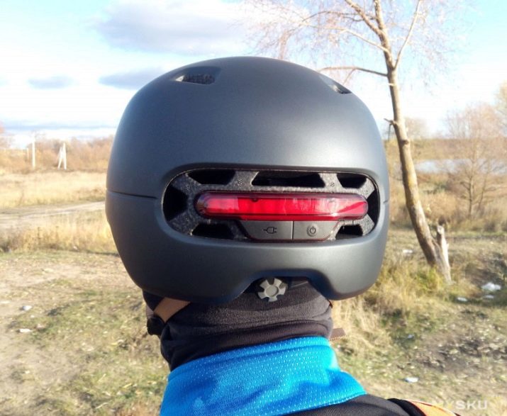 Задній ліхтар на велосипед: огляд велофонарей Blackburn Mars Click. Як вибрати USB-ліхтар з поворотниками, лазерної доріжкою і камерою на багажник і крило?