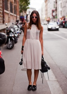 Закриті туфлі (69 фото): з чим носити жіночі моделі з закритими п’ятою і носом