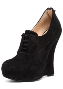 Замшеві ботильйони на танкетці (53 фото): з чим носити зимові моделі з замши