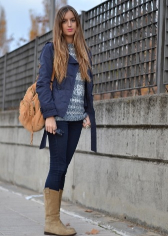 Замшеві чоботи без каблука (52 фото): з чим носити високі сірі і чорні довгі і короткі жіночі моделі із замші