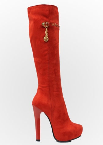 Замшеві чоботи на підборах (56 фото): з чим носити жіночі високі бежеві моделі