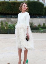 Замшеві туфлі на підборах (66 фото): жіночі моделі на середньому товстому і низькому каблуці, чорні, сині, сірі і бежеві з замші