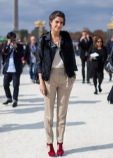 Замшеві туфлі на підборах (66 фото): жіночі моделі на середньому товстому і низькому каблуці, чорні, сині, сірі і бежеві з замші