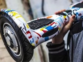 Зарядні пристрої для гироскутеров: як виглядає роз’єм для універсальної зарядки? Чому зарядний пристрій горить зеленим світлом?