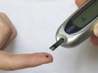 Засоби для росту вій: кращі засоби для зміцнення, активатори та стимулятори швидкого росту вій. Індійські, корейські та інші засоби. Відгуки покупців