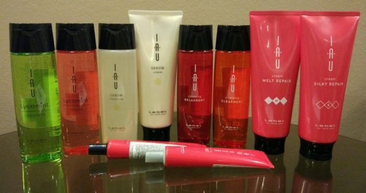 Засоби для сухого волосся: зволожуючий кондиціонер і спрей для дуже сухого волосся, сироватка проти ламкості і відновлення фарбованого волосся