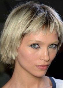 Засоби для укладання тонкого волосся: рейтинг професійних засобів. Як вибрати засіб для м’яких і жирних тонкого волосся?