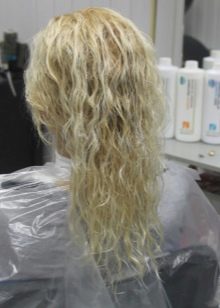 Засоби для випрямлення волосся: препарати для професійного розгладження волосся, засоби для довготривалого випрямлення волосся в домашніх умовах