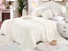 Затишна спальня (53 фото): як створити затишок в маленькій кімнаті? Як зробити гарний дизайн інтер’єру? Найновіші модні ідеї