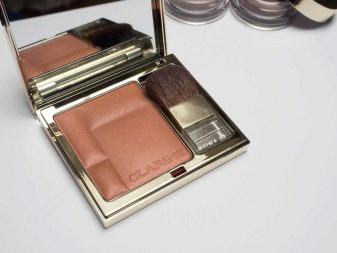 Зберігання косметики: де правильно зберігати вдома? Стандартні умови зберігання парфумерної та косметичної продукції, використання контейнерів і коробок