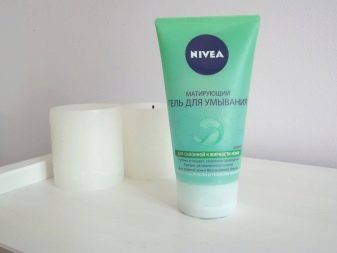 Зберігання косметики: де правильно зберігати вдома? Стандартні умови зберігання парфумерної та косметичної продукції, використання контейнерів і коробок