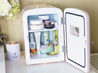 Зберігання косметики: де правильно зберігати вдома? Стандартні умови зберігання парфумерної та косметичної продукції, використання контейнерів і коробок