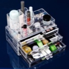 Зберігання косметики: де правильно зберігати вдома? Стандартні умови зберігання парфумерної та косметичної продукції, використання контейнерів і коробок