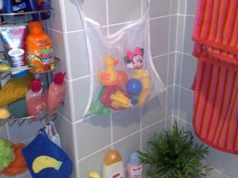 Зберігання у ванній кімнаті (43 фото): системи зберігання рушників і іграшок, ідеї організації простору та оптимальні рішення