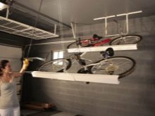 Зберігання велосипедів: як зберігати в під’їзді і гаражі? Особливості сезонного зберігання взимку. Чи можна зберігати в загальному коридорі і на сходовому майданчику?