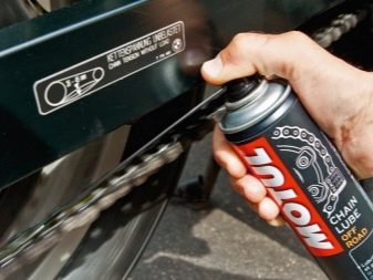 Зберігання велосипеда на балконі (32 фото): як його можна зберігати взимку? Варіанти кріплення. Де повісити велосипед в чохлі?