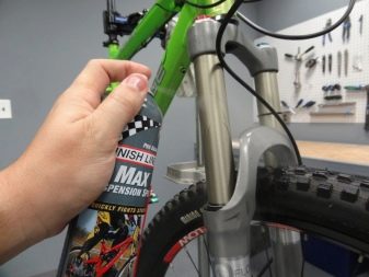 Зберігання велосипеда на балконі (32 фото): як його можна зберігати взимку? Варіанти кріплення. Де повісити велосипед в чохлі?