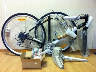 Зберігання велосипеда на балконі (32 фото): як його можна зберігати взимку? Варіанти кріплення. Де повісити велосипед в чохлі?