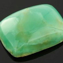 Зелені камені (65 фото): назви дорогоцінних, напівкоштовних і виробних ювелірних каменів зеленого кольору
