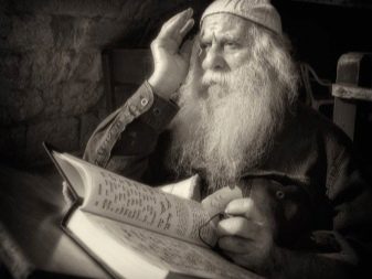 Зелені камені (65 фото): назви дорогоцінних, напівкоштовних і виробних ювелірних каменів зеленого кольору