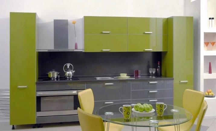 Зелена кухня (111 фото): кухонний гарнітур зеленого кольору в дизайні інтер’єру, вибір зелених шпалер, сіро-зелена і темно-зелена, чорно-зелена і зелено-коричнева кухні