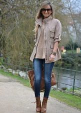 Жіночі черевики (100 фото): модне взуття для жінок сезону 2020, туфлі в стилі мілітарі, Shoiberg, Betsy