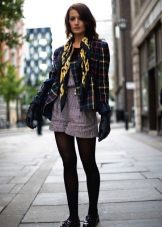 Жіночі черевики (100 фото): модне взуття для жінок сезону 2020, туфлі в стилі мілітарі, Shoiberg, Betsy