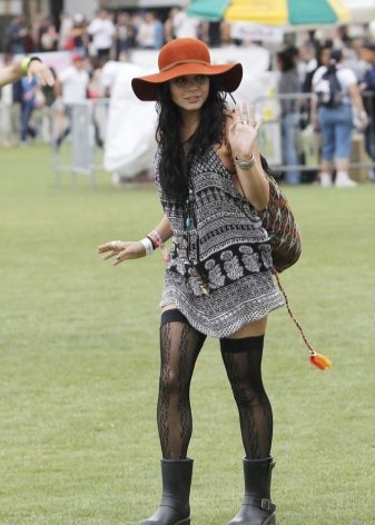 Жіночі черевики (100 фото): модне взуття для жінок сезону 2020, туфлі в стилі мілітарі, Shoiberg, Betsy