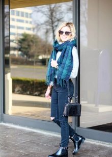 Жіночі черевики (100 фото): модне взуття для жінок сезону 2020, туфлі в стилі мілітарі, Shoiberg, Betsy