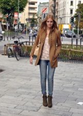 Жіночі черевики (100 фото): модне взуття для жінок сезону 2020, туфлі в стилі мілітарі, Shoiberg, Betsy