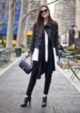 Жіночі черевики (100 фото): модне взуття для жінок сезону 2020, туфлі в стилі мілітарі, Shoiberg, Betsy