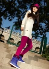 Жіночі черевики (100 фото): модне взуття для жінок сезону 2020, туфлі в стилі мілітарі, Shoiberg, Betsy