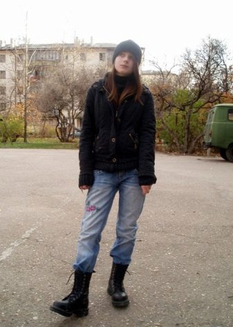 Жіночі черевики (100 фото): модне взуття для жінок сезону 2020, туфлі в стилі мілітарі, Shoiberg, Betsy