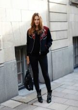 Жіночі черевики (100 фото): модне взуття для жінок сезону 2020, туфлі в стилі мілітарі, Shoiberg, Betsy