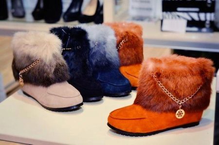 Жіночі черевики (100 фото): модне взуття для жінок сезону 2020, туфлі в стилі мілітарі, Shoiberg, Betsy