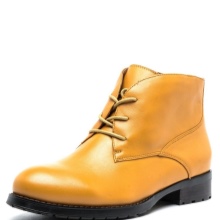 Жіночі черевики (100 фото): модне взуття для жінок сезону 2020, туфлі в стилі мілітарі, Shoiberg, Betsy