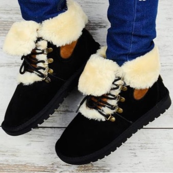 Жіночі черевики (100 фото): модне взуття для жінок сезону 2020, туфлі в стилі мілітарі, Shoiberg, Betsy