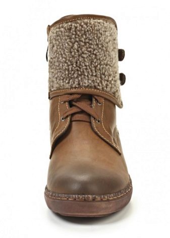 Жіночі черевики (100 фото): модне взуття для жінок сезону 2020, туфлі в стилі мілітарі, Shoiberg, Betsy