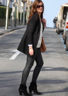 Жіночі демісезонні чоботи (102 фото): дитячі моделі для дівчинки на міжсезоння, весняні, осінні