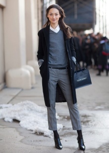 Жіночі демісезонні чоботи (102 фото): дитячі моделі для дівчинки на міжсезоння, весняні, осінні