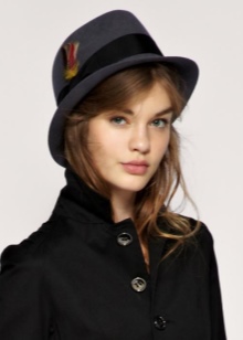 Жіночі фетрові капелюхи на осінньо-зимовий сезон (54 фото): широкополі моделі з полями