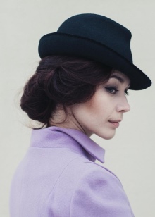 Жіночі фетрові капелюхи на осінньо-зимовий сезон (54 фото): широкополі моделі з полями