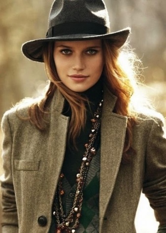 Жіночі фетрові капелюхи на осінньо-зимовий сезон (54 фото): широкополі моделі з полями